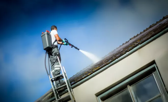 Démoussage de toiture, Chartres, LGH couverture
